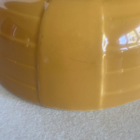 Vintage Hotpoint Refrigerator mustard yellow Art Deco design 9” serving bowl - Picture 2 of 9